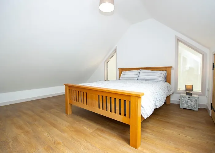 Starling Lodge